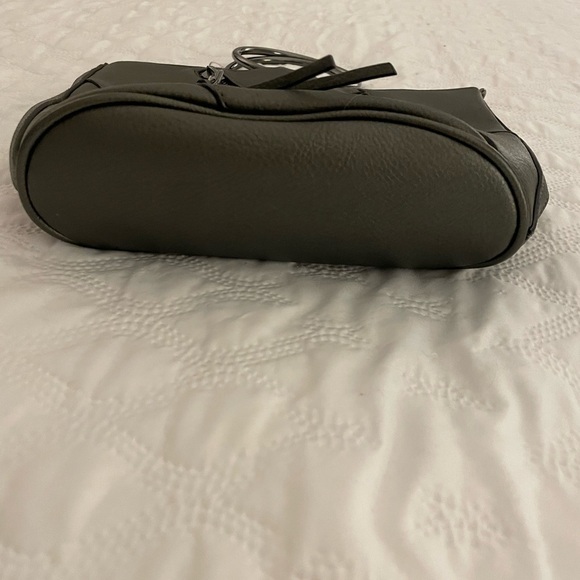 Joe’s Jeans “Harley” dark pewter handbag - Picture 6 of 12